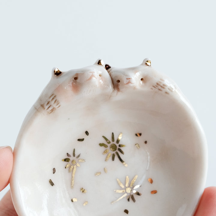 Bear Couple Dish | Etched Eyes Dandelion Seeds
