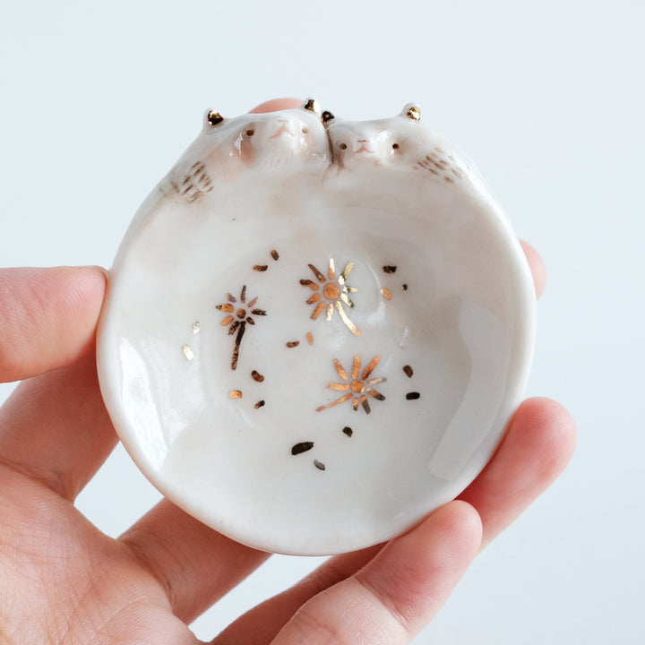 Bear Couple Dish | Etched Eyes Dandelion Seeds