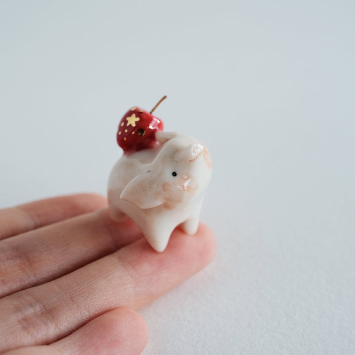 Piglet Guardian | Shiny Red Apple