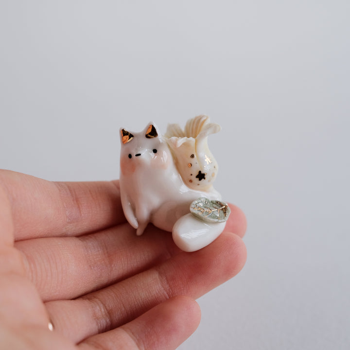 Fox Guardian | Yellow Bloom Bud Holder