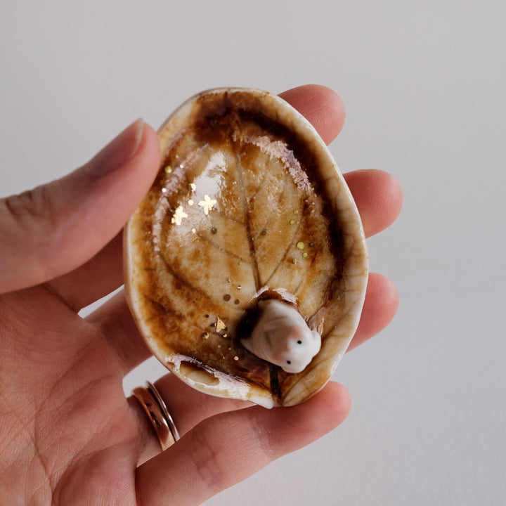 Leaf Dish | Curious Bunny