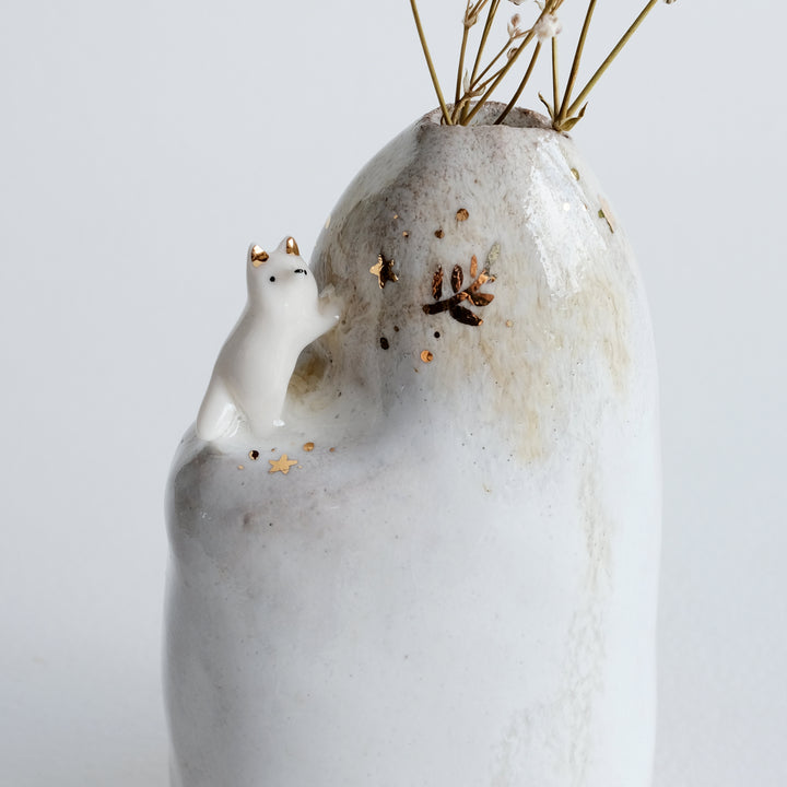 Mountain Vase | Climbing Fox