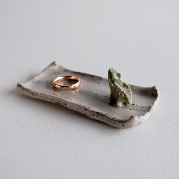 Striped Nerikomi Dish | Crocodile