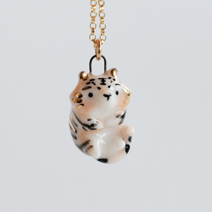 Curled Tiger Necklace