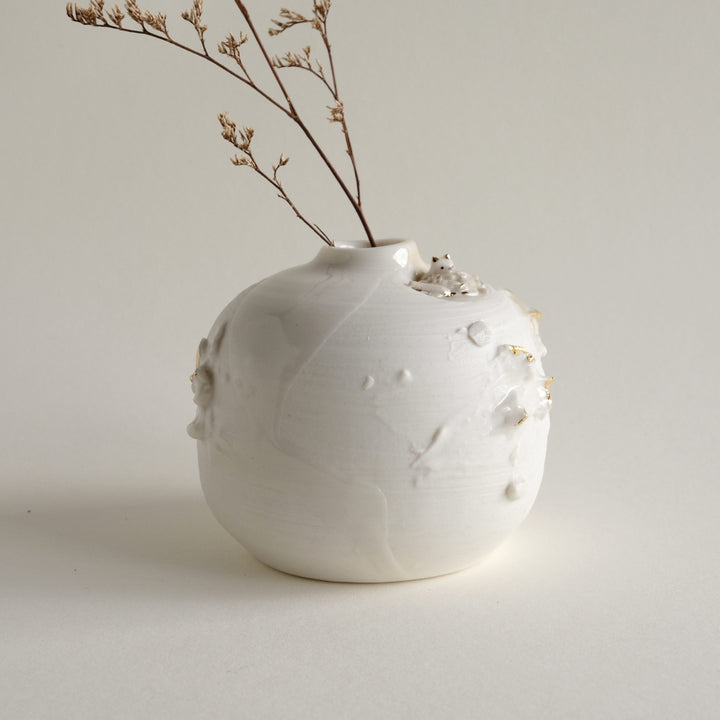 Porcelain Fox Nest Vase