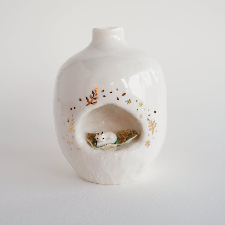 Porcelain Fox Nest Vase