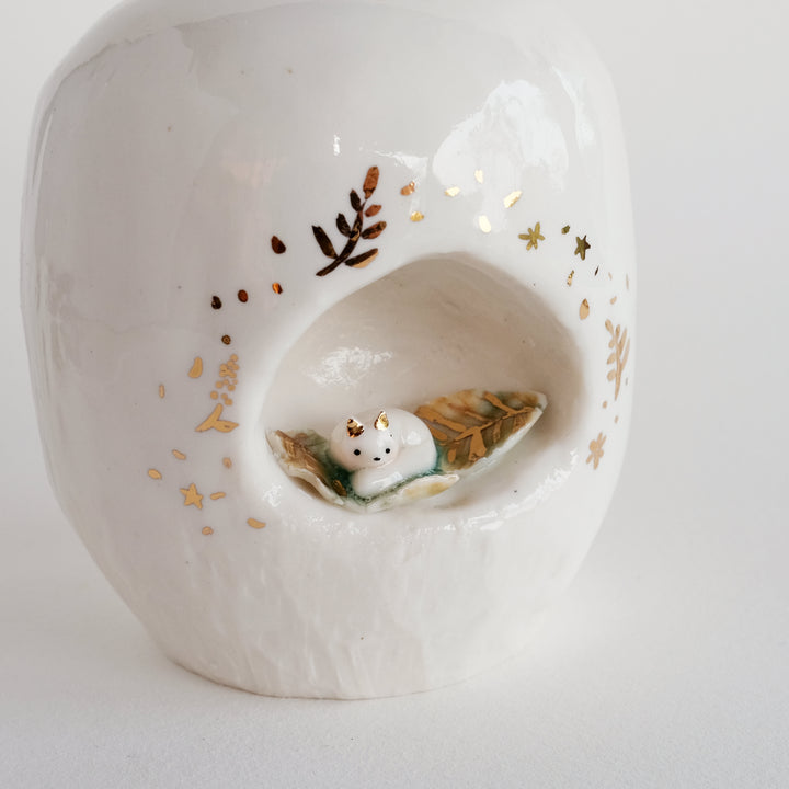 Porcelain Fox Nest Vase