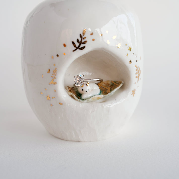 Porcelain Fox Nest Vase