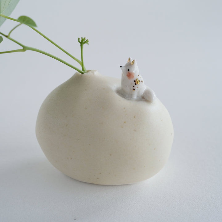 Pebble Vase | Inquisitive Fox