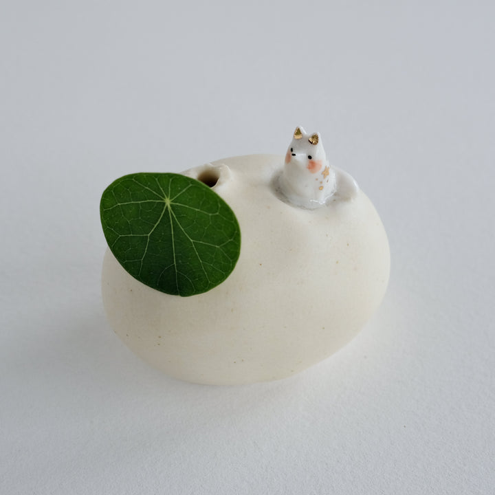 Pebble Vase | Inquisitive Fox