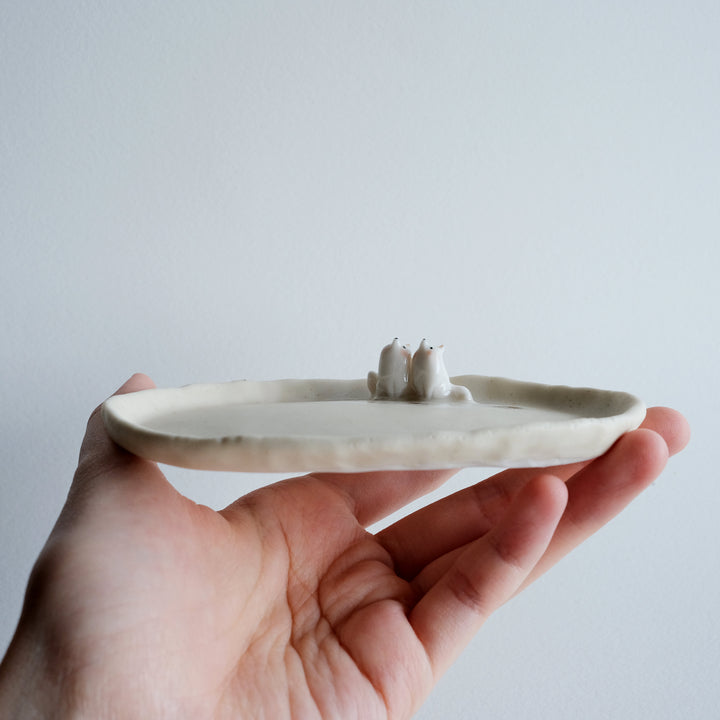 Porcelain Fox Pair Dish | Gazing Up Crescent Star
