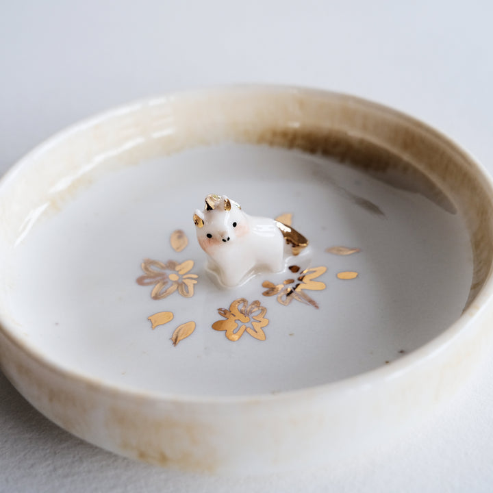 Guardian Dish | Horse Blooms