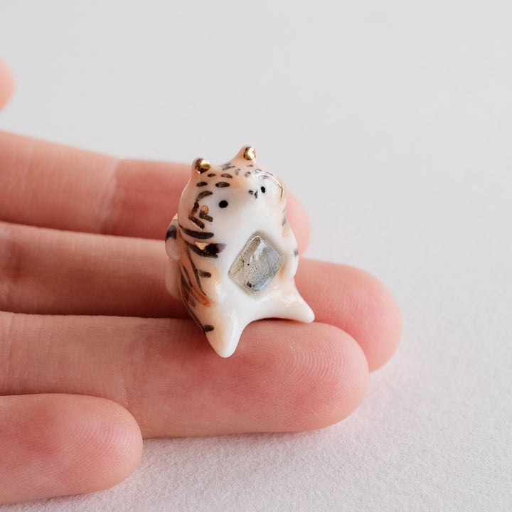Gemstone Guardian | Labradorite Sitting Tiger