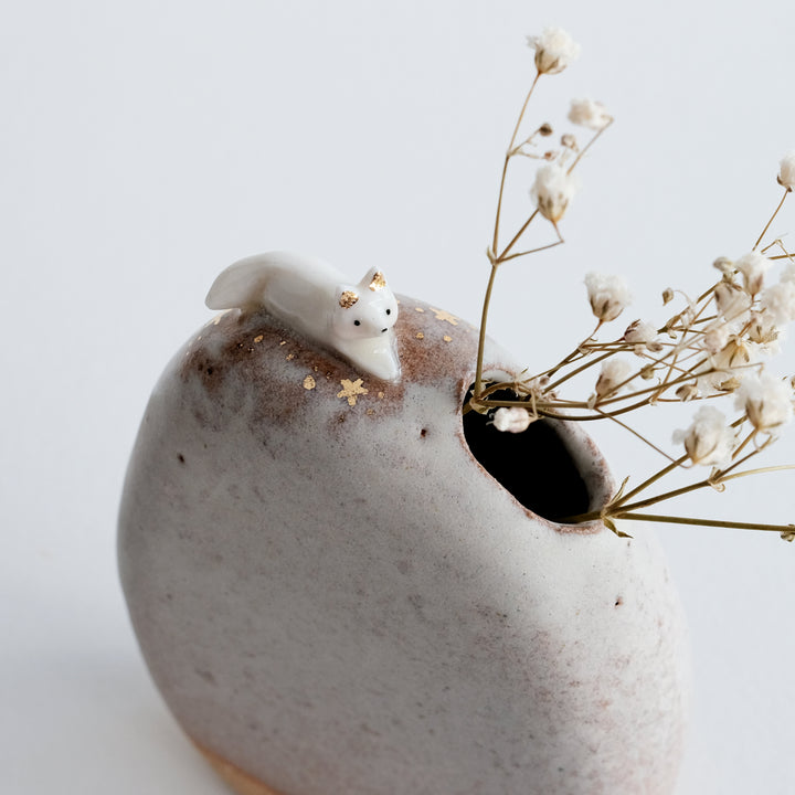 Pebble Vase | Restful Fox