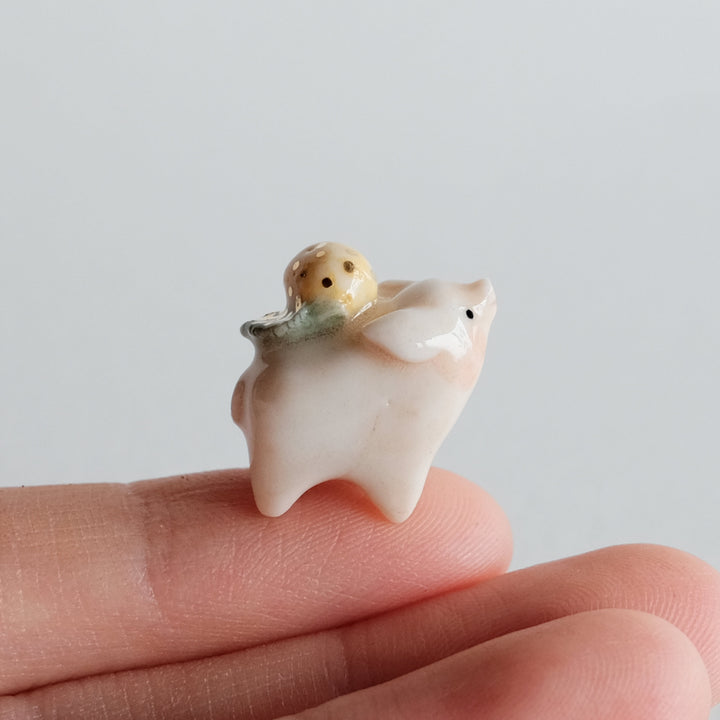 Piglet Guardian | Lemon Carrier