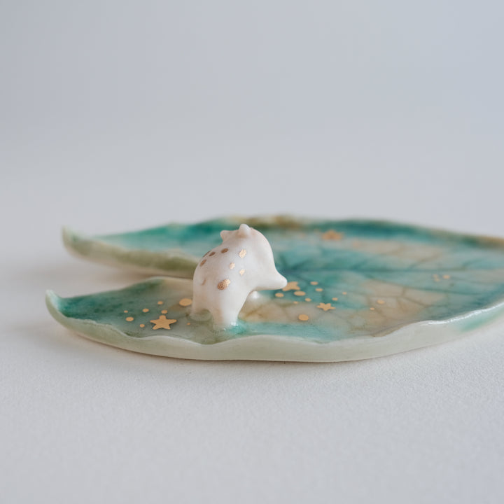 Lily Pad Leaf Bear Dish