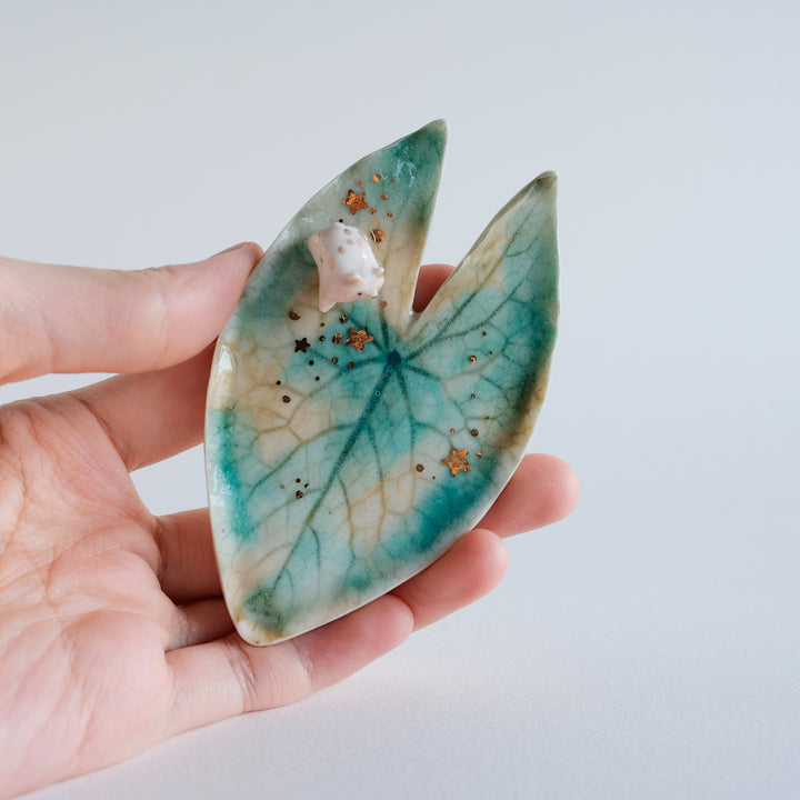 Lily Pad Leaf Bear Dish