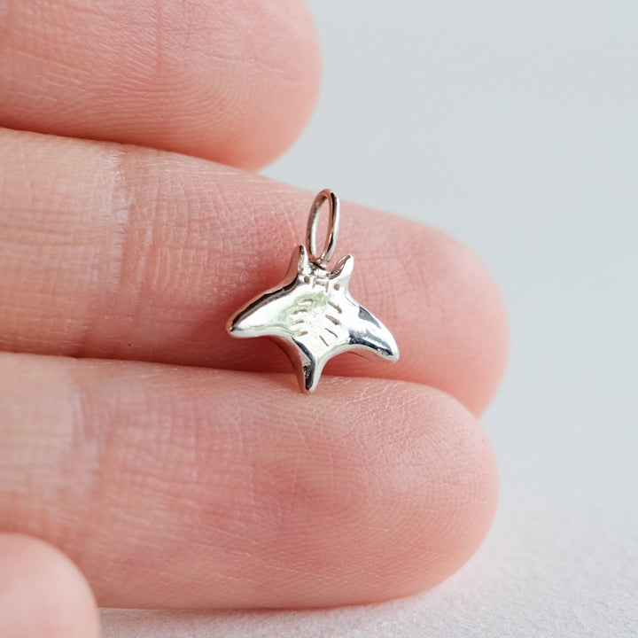 Stardust Manta Ray Pendant [Sterling Silver]
