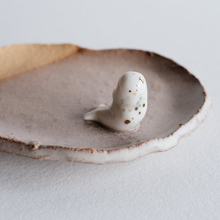 Footed Dish | RW Sit Back Seal
