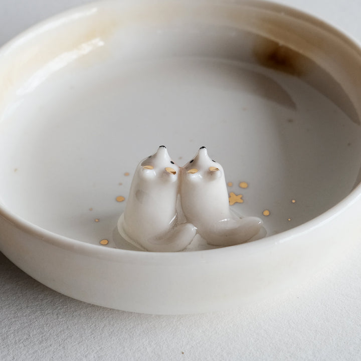 Guardian Dish | Fox Pair Gazing Up