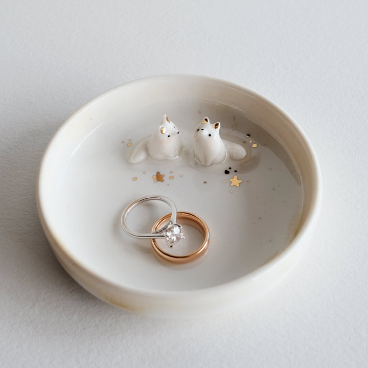 Guardian Dish | I gaze upon you.