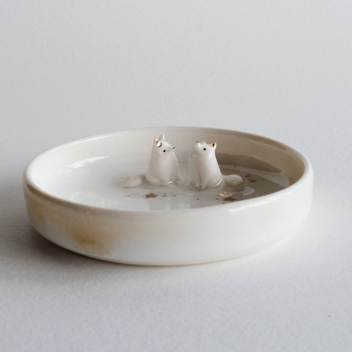 Guardian Dish | I gaze upon you.