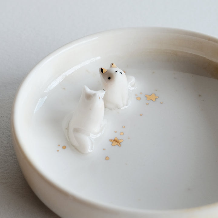 Guardian Dish | I gaze upon you.