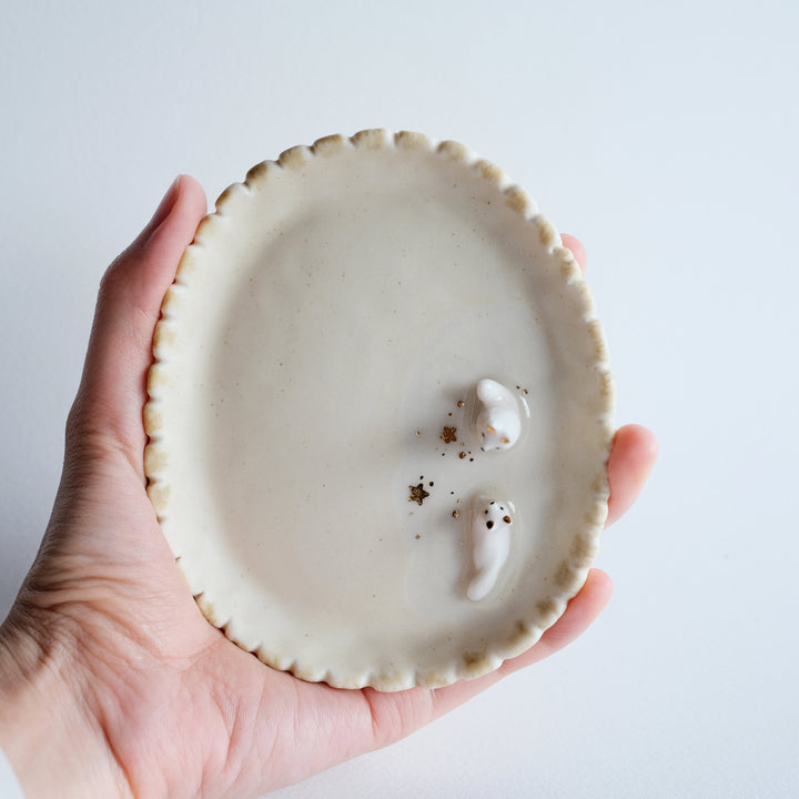 Porcelain Fox Pair Dish | Scalloped Edges