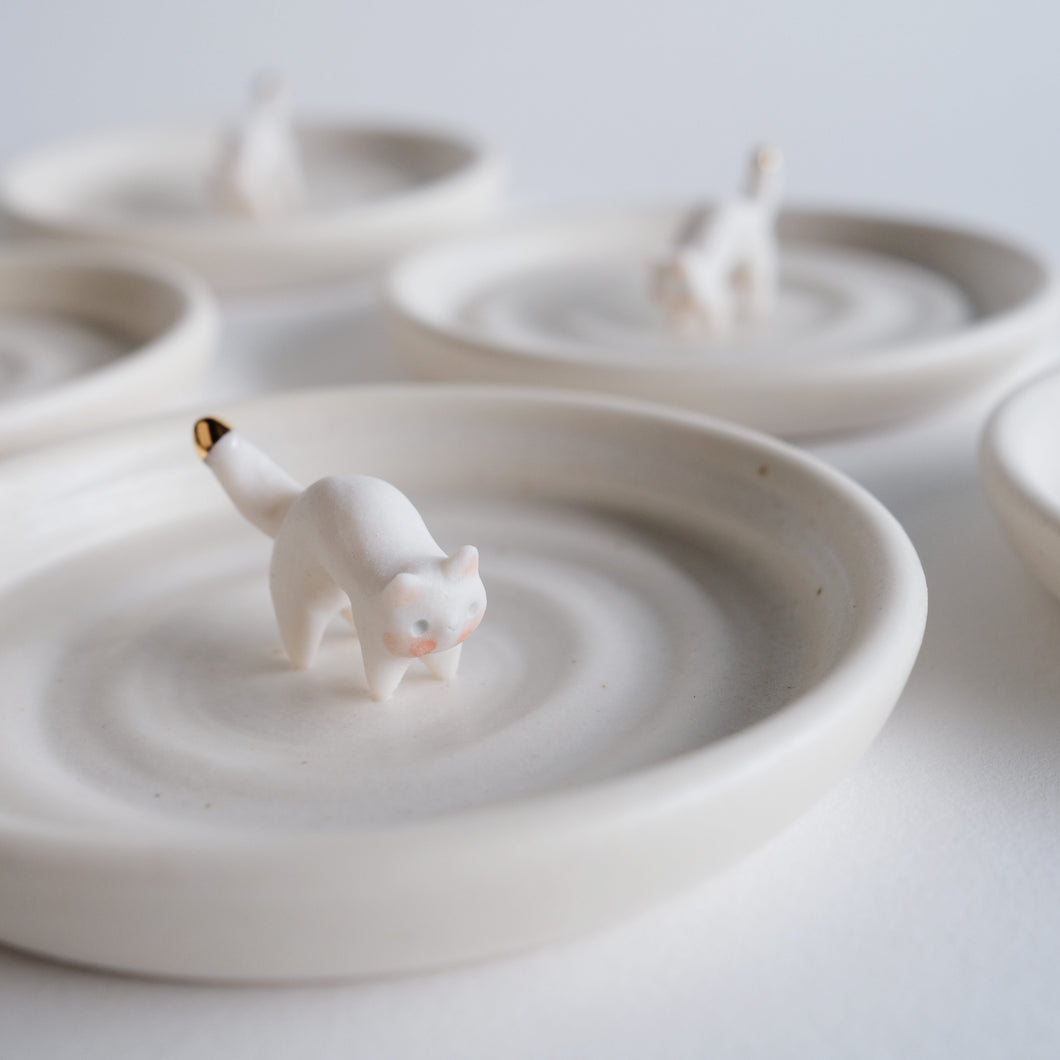 Scaredy Cat Ripple Dish