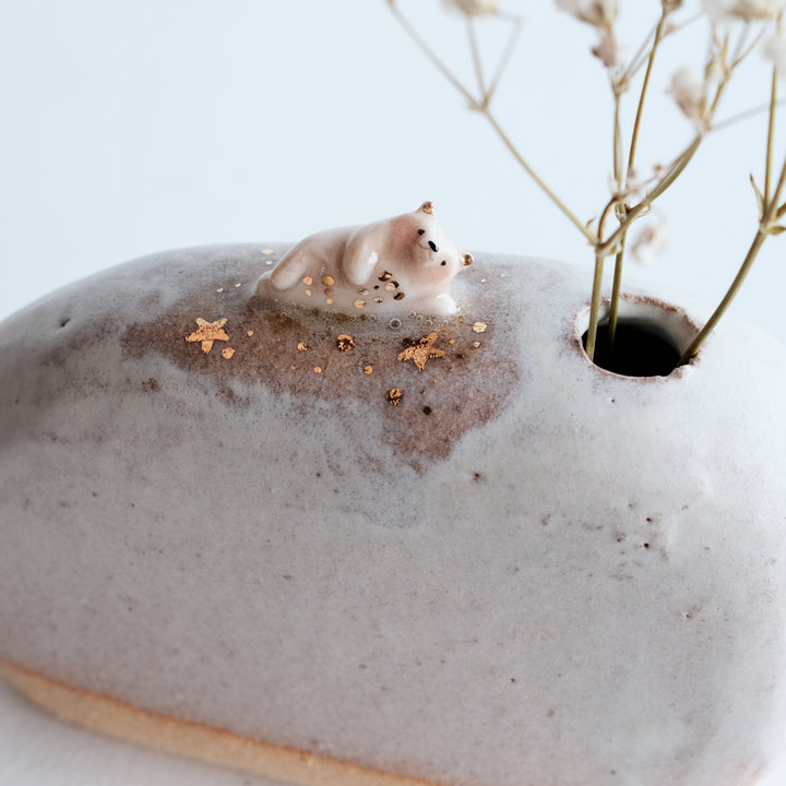 Pebble Vase | Santai Bear