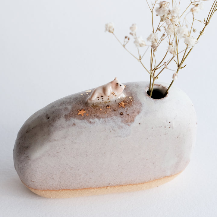Pebble Vase | Santai Bear