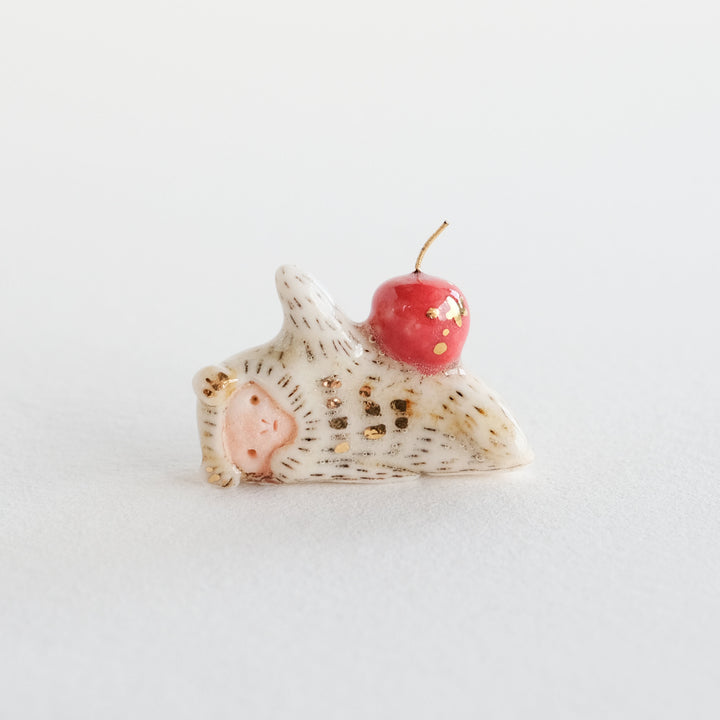 Snow Monkey Guardian | Rest with Apple