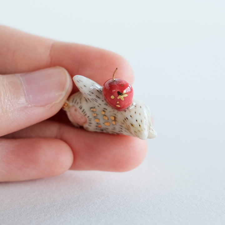 Snow Monkey Guardian | Rest with Apple