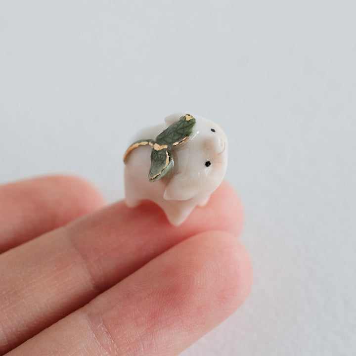 Piglet Guardian | Curious Sprout