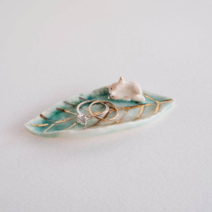 Leaf Dish | Sleepy Waving Bear