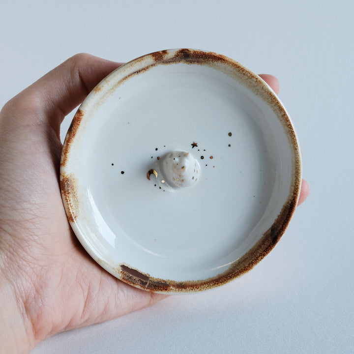 Guardian Dish | Sitting Bear
