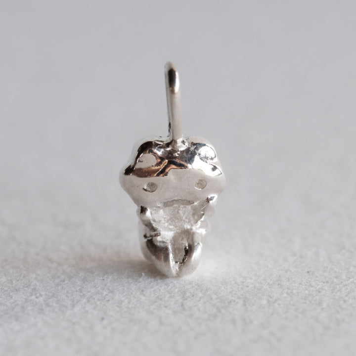 Silver Sitting Cloud Being Pendant [Bum]