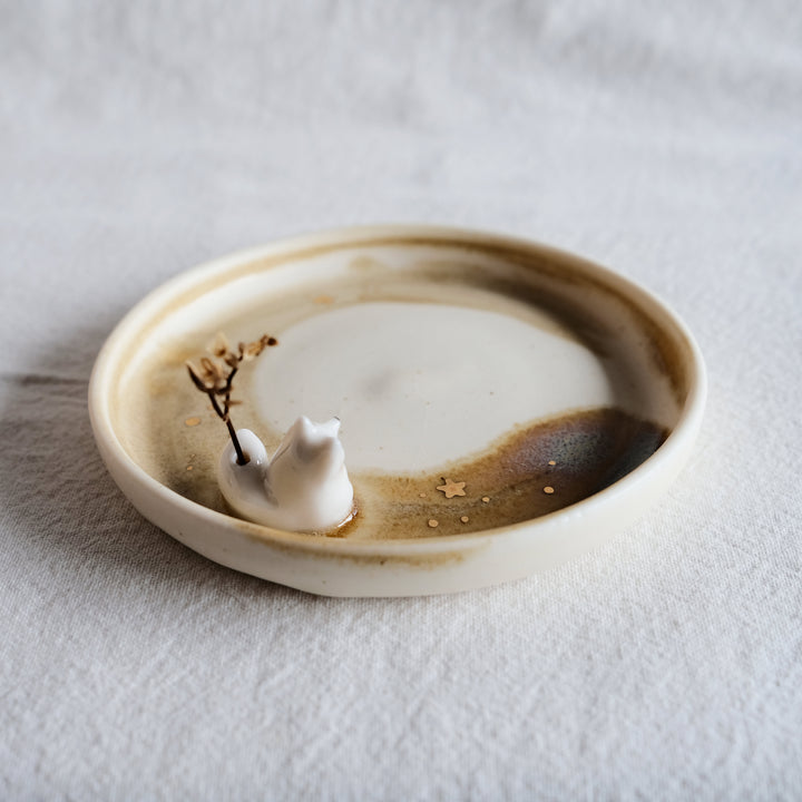 Guardian Dish | Sitting Fox