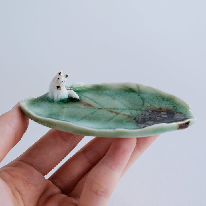 Leaf Dish | Sitting Star Fox