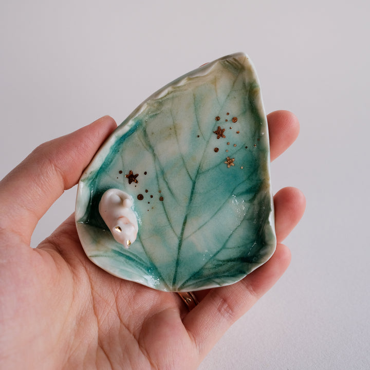 Leaf Dish | Sleepy Cat