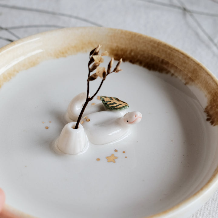 Guardian Dish | Leaf Snake