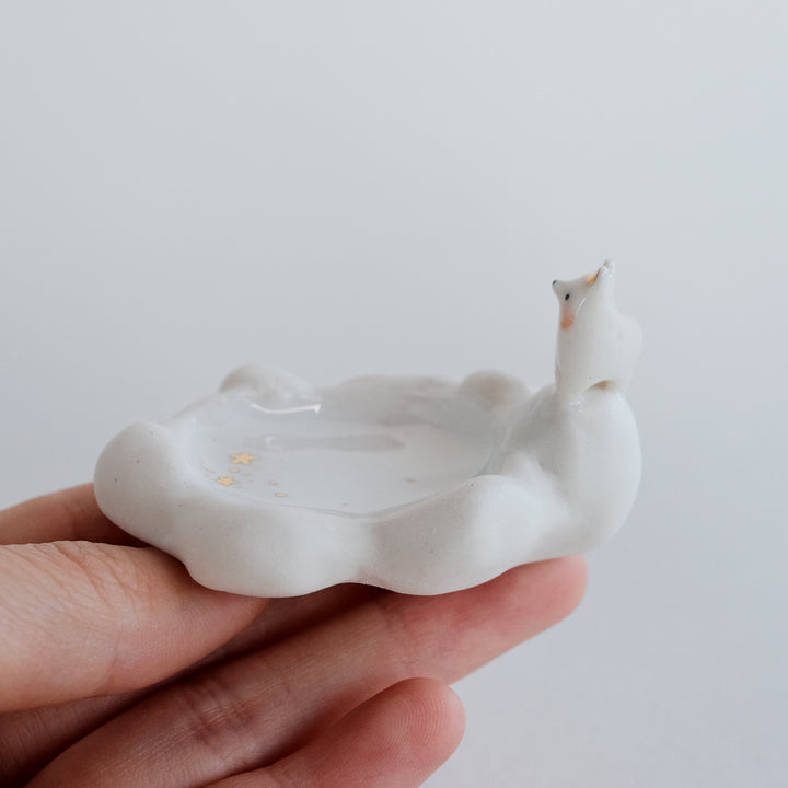 Cloud Dish | Standing Fox