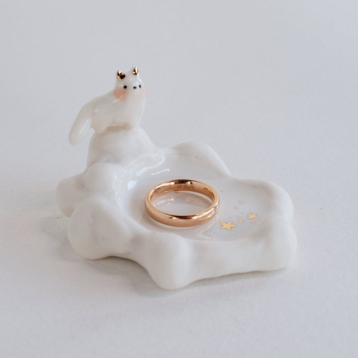 Cloud Dish | Standing Fox