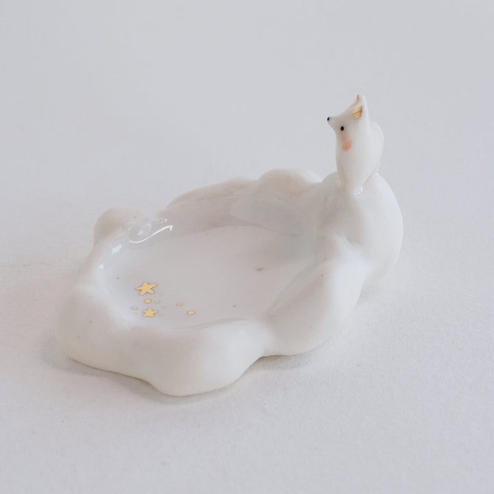 Cloud Dish | Standing Fox