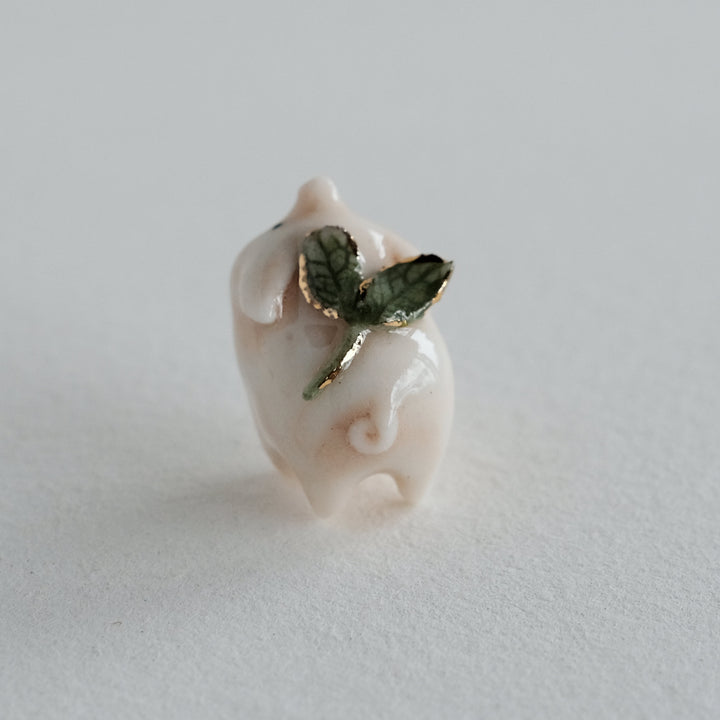 Piglet Guardian | Upward Gaze Sprout