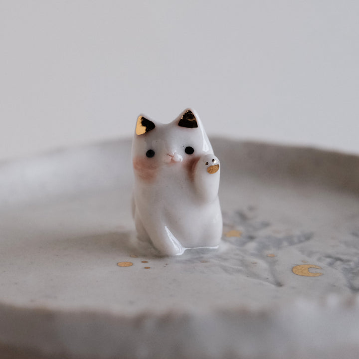 Guardian Dish | Waving Cat