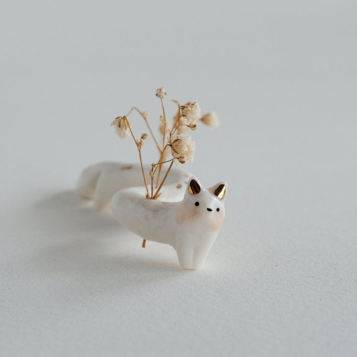 Long Fox Guardian | Wavy Flower Holder