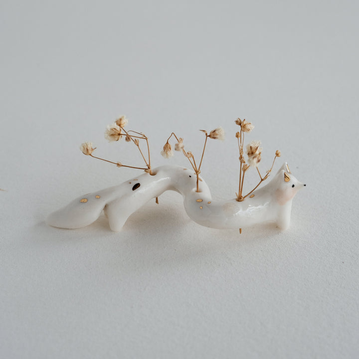 Long Fox Guardian | Wavy Flower Holder