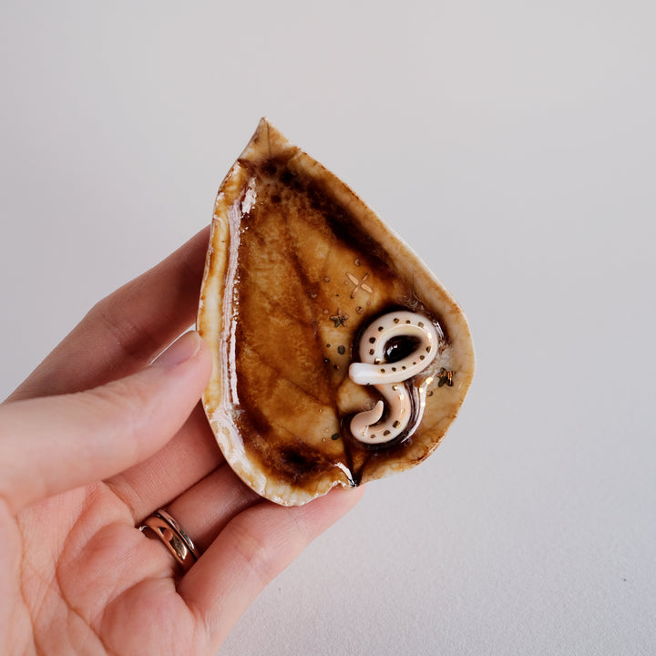 Leaf Dish | Brown Leaf Snake