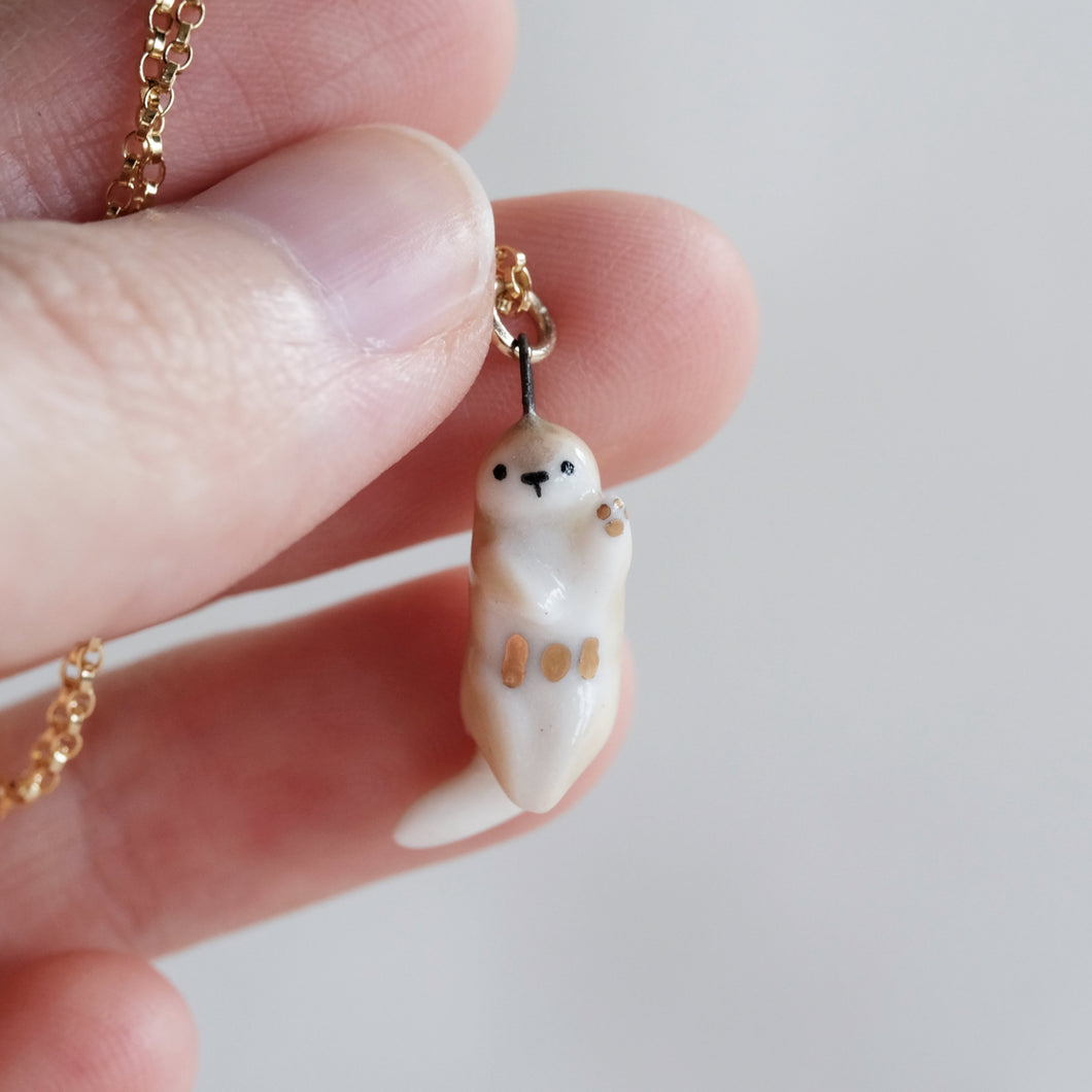 Waving Otter Necklace